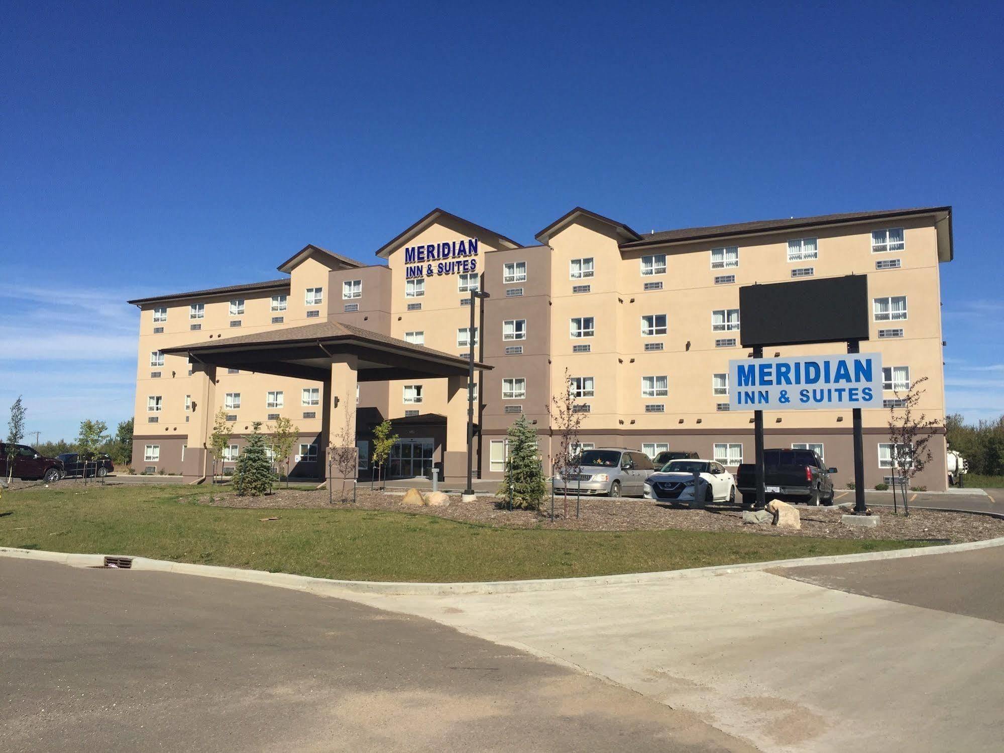 Meridian Inn & Suites Lloydminster Exterior photo